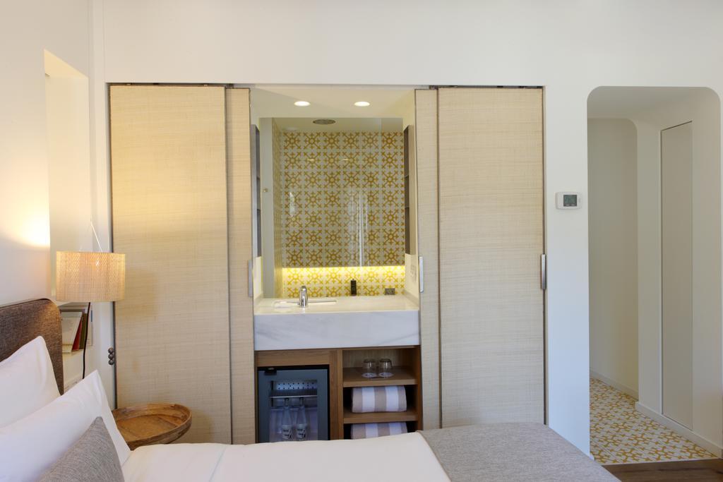Standard Double Room,126445806:JPEG